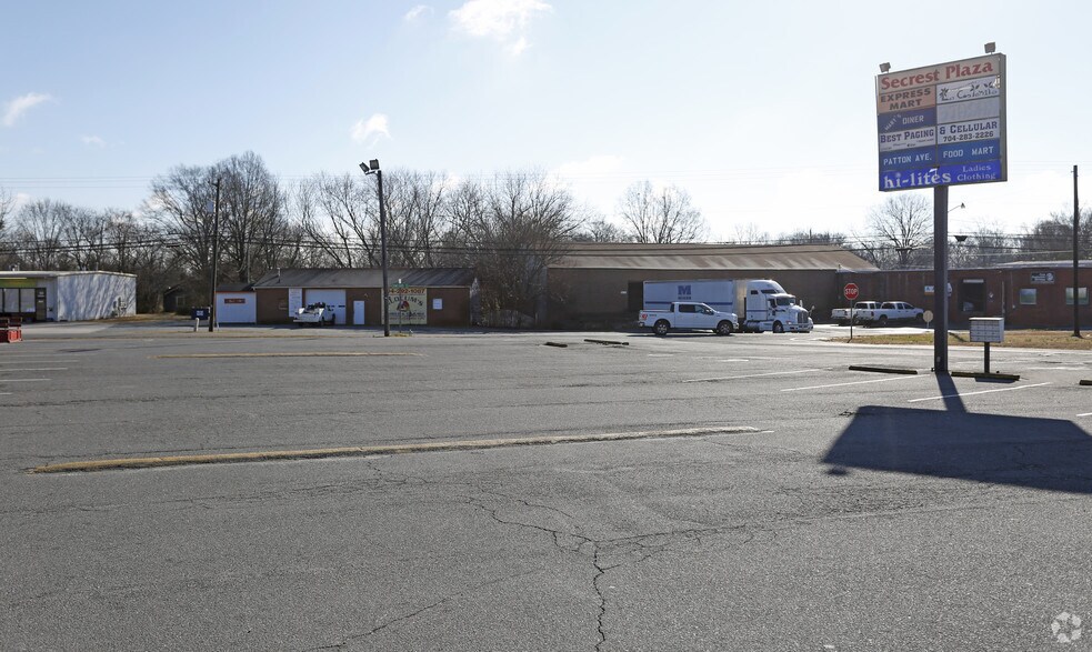 More Photos Of 402 Patton Ave, Monroe Storefront For Lease