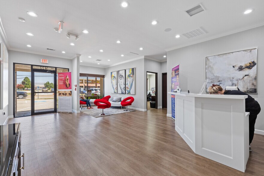 More Photos Of 5422 Alpha Rd, Dallas Medical For Sale