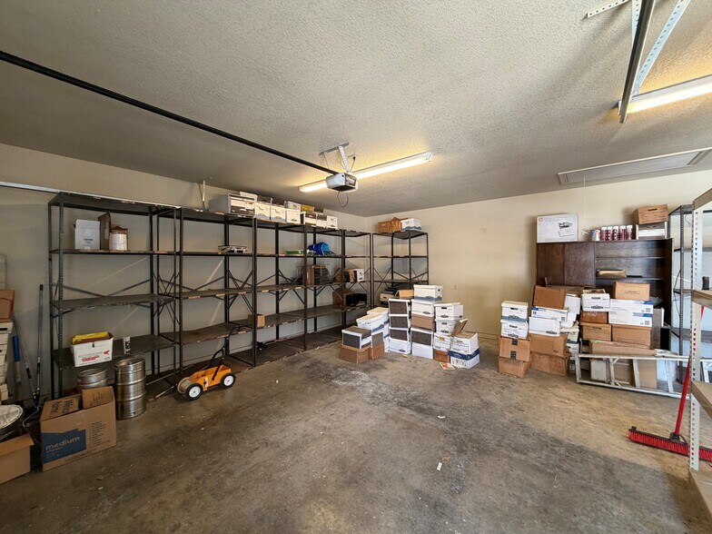 More Photos Of 4726 Boat Club Rd, Fort Worth Office For Sale