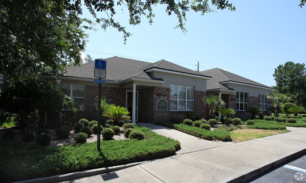 Primary Photo Of 6277 Dupont Station Ct, Jacksonville Medical For Sale