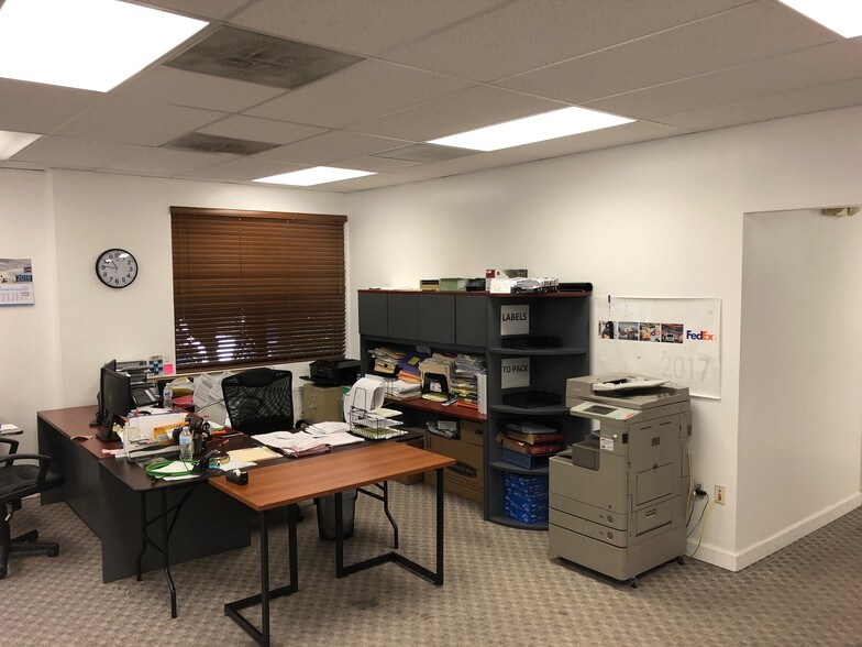 More Photos Of 3700-3718 SW 30th Ave, Fort Lauderdale Warehouse For Sale