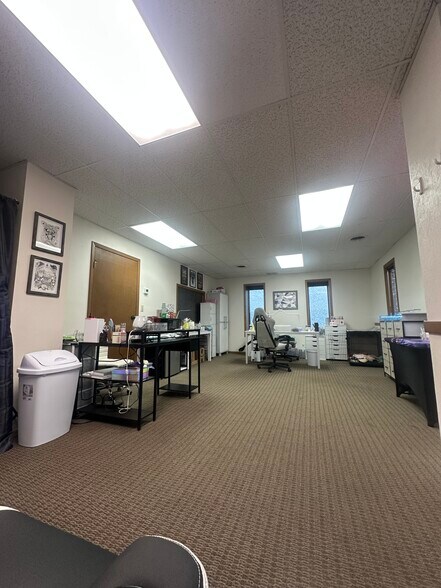 More Photos Of 122 E Sioux Ave, Pierre Office For Lease