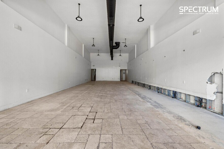 More Photos Of 130-140 N San Fernando Blvd, Burbank Storefront For Lease