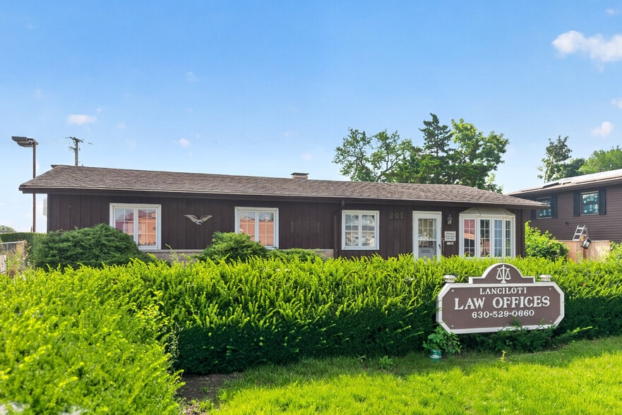 More Photos Of 205 Pinecroft Dr, Roselle Office For Sale