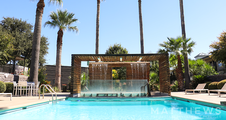 More Photos Of 2101 Veterans Blvd, Del Rio Hotel For Sale