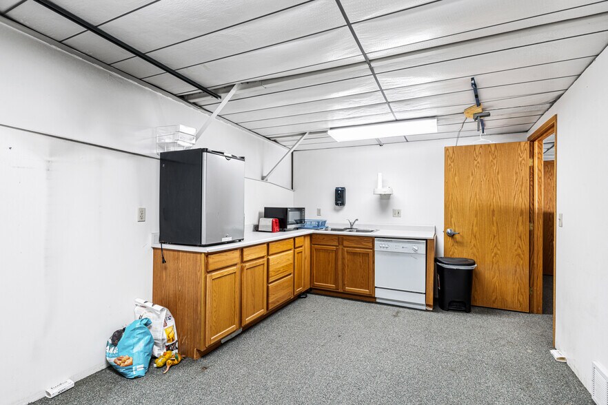 More Photos Of 701 E Spaulding Ave, Pueblo Auto Dealership For Sale