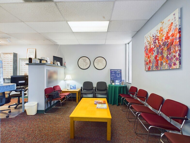 More Photos Of 10501 Academy Rd, Philadelphia Medical For Sale
