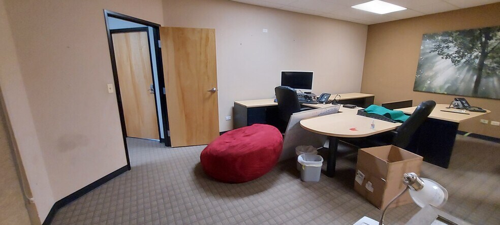 More Photos Of 7399 S Tucson Way, Centennial Flex For Lease