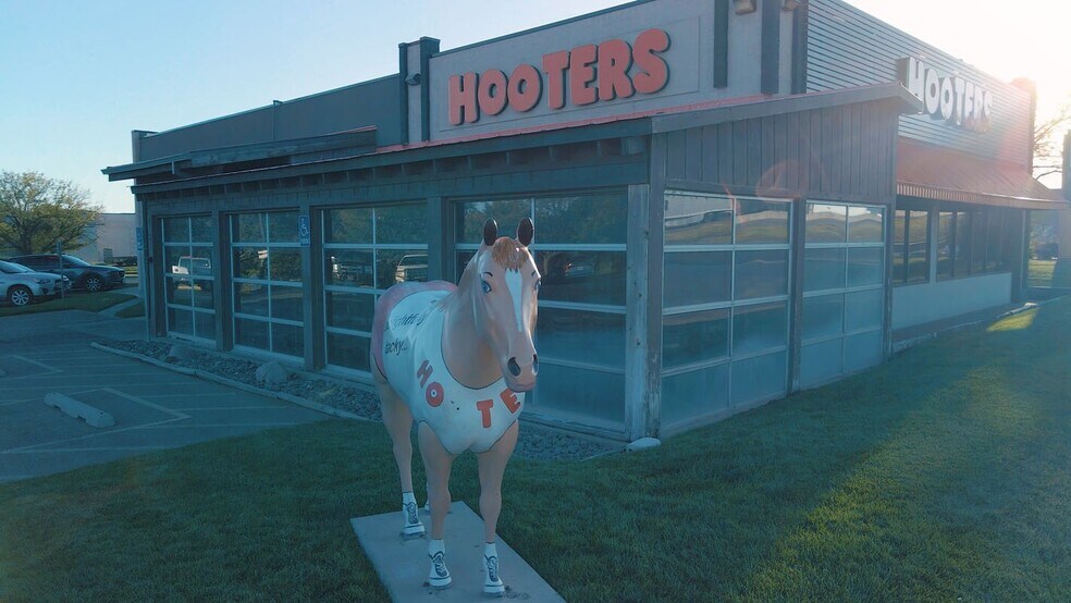 More Photos Of 8201 W Interstate 40, Amarillo Department Store For Sale