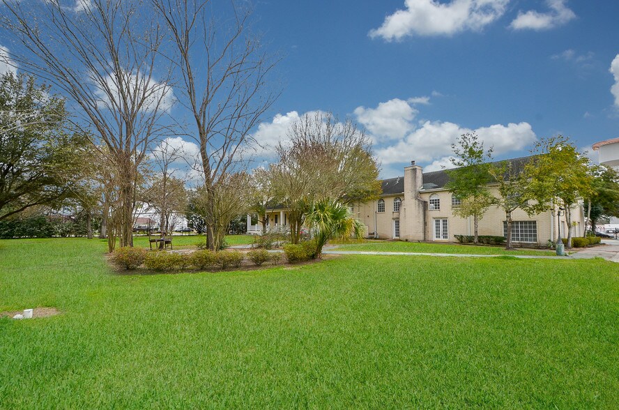 More Photos Of 9420 Fm 1960 Rd W, Houston Office For Lease
