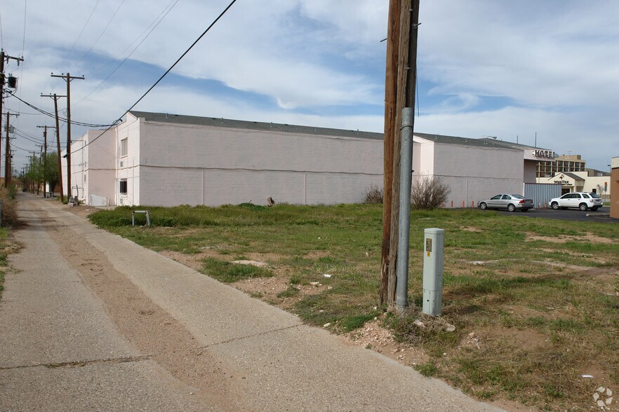 More Photos Of 910 Avenue Q, Lubbock Hotel For Sale