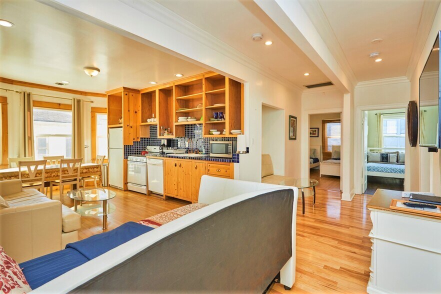 More Photos Of 1813-1817 Grace Ave, Los Angeles Apartments For Sale