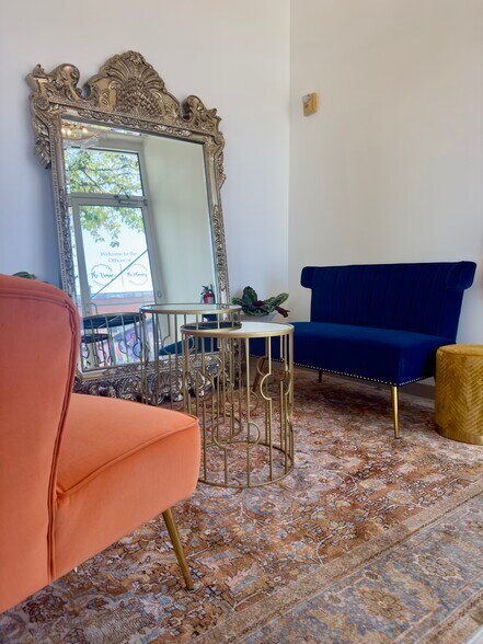 More Photos Of 12 E Walnut St, Asheville Storefront Retail Office For Lease