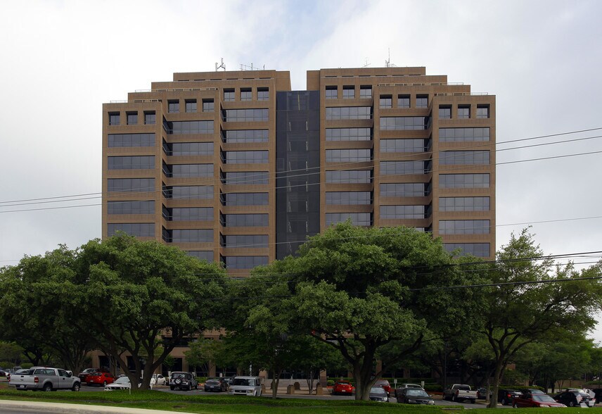 More Photos Of 1777 NE Loop 410, San Antonio Office For Lease