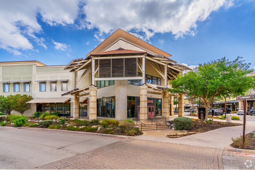 More Photos Of 15900 La Cantera Pky, San Antonio Unknown For Lease