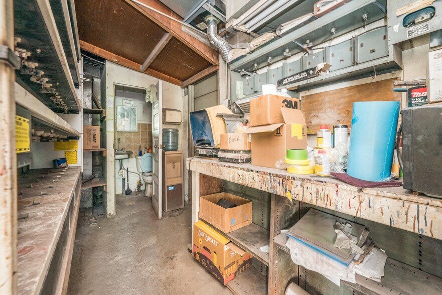 More Photos Of 6220 Library Rd, Bethel Park Auto Repair For Sale