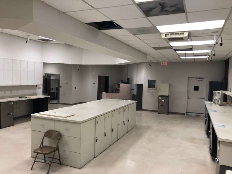 More Photos Of 100 W Russell St, Fayetteville Medical For Lease