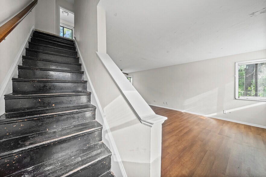 More Photos Of 206 Laurens St, Camden Apartments For Sale