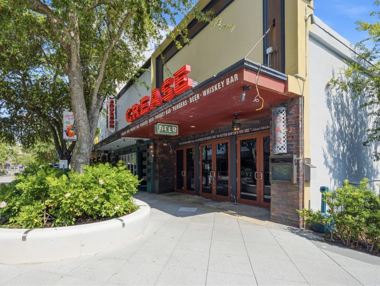 More Photos Of 213 Clematis St, West Palm Beach General Retail For Lease
