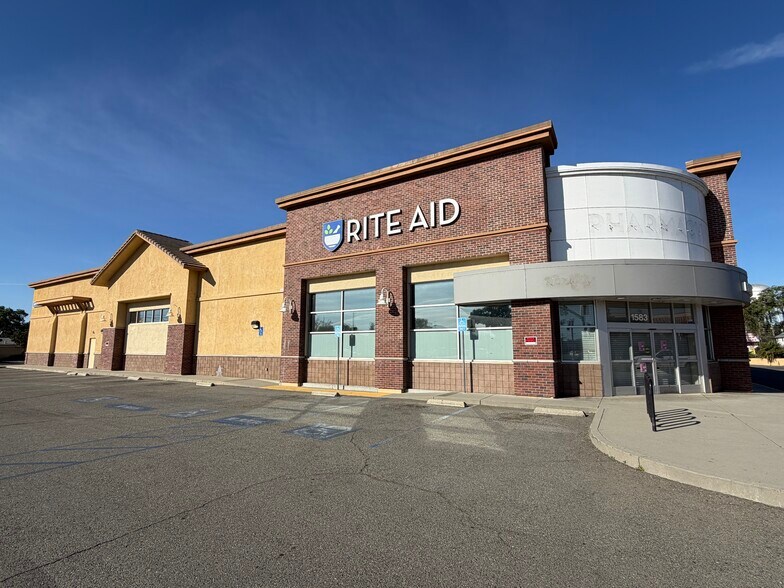 Primary Photo Of 1583 State Highway 99, Gridley Drugstore For Sale