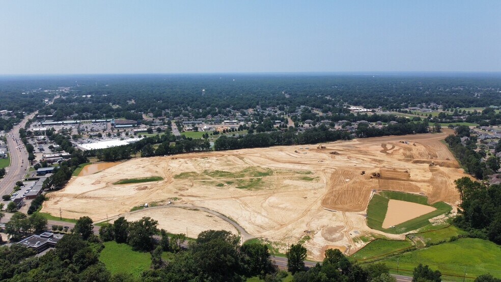 More Photos Of Stage @ Hwy 70, Bartlett Land For Lease