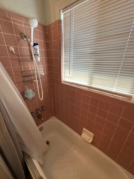 More Photos Of 1822 Cirby Way, Roseville Apartments For Sale