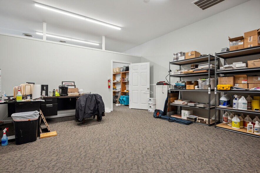 More Photos Of 1212-1216 Gum Branch Rd, Jacksonville General Retail For Sale