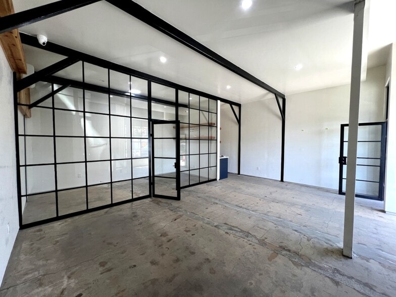More Photos Of 9127 S Western Ave, Los Angeles Storefront For Lease