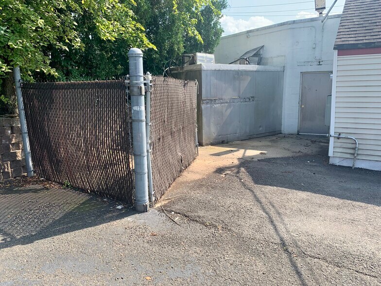 More Photos Of 1989-2001 Springfield Ave, Maplewood Freestanding For Sale