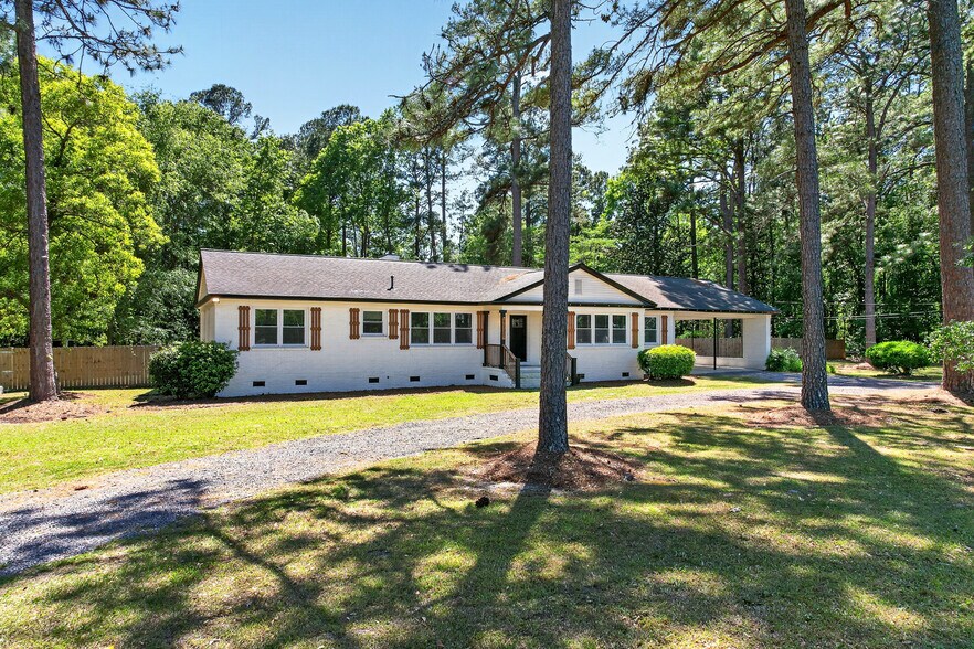 More Photos Of 1120 Central Ave, Summerville Office For Sale