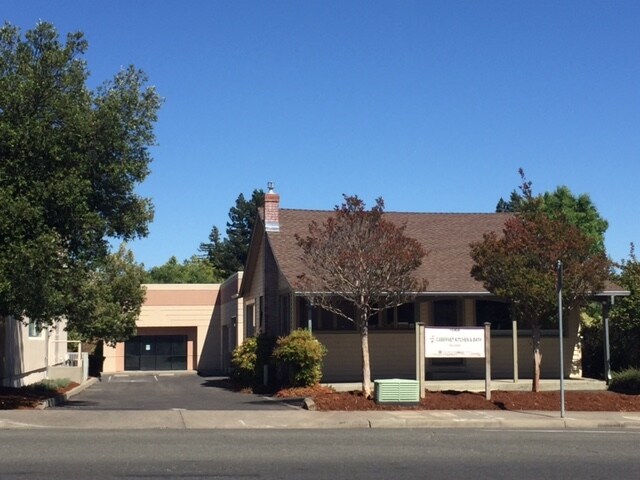 More Photos Of 989 W Spain St, Sonoma Warehouse For Lease