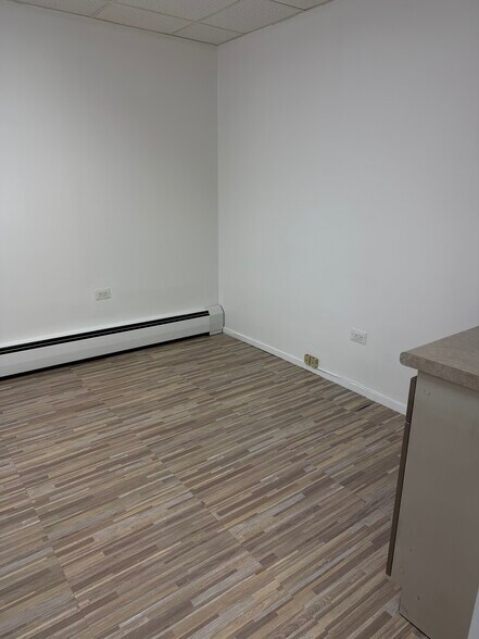 More Photos Of 92-29 Queens Blvd, Rego Park Apartments For Sale