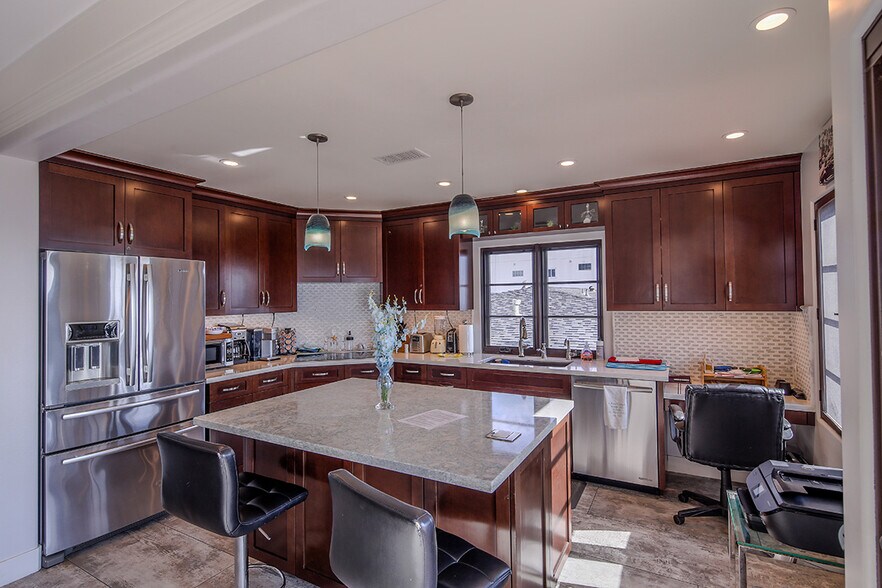 More Photos Of 614 Avenida Victoria, San Clemente Apartments For Sale