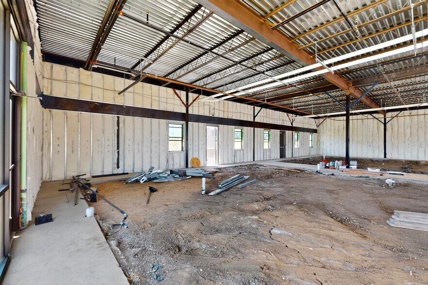 More Photos Of 8500 Olympus Blvd, Irving Office For Sale