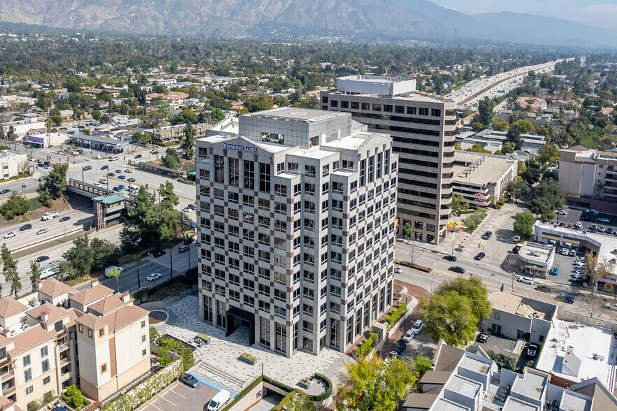 More Photos Of 301 N Lake Ave, Pasadena Office For Sale