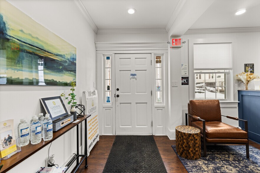 More Photos Of 642 Central Ave, Dover Office For Lease