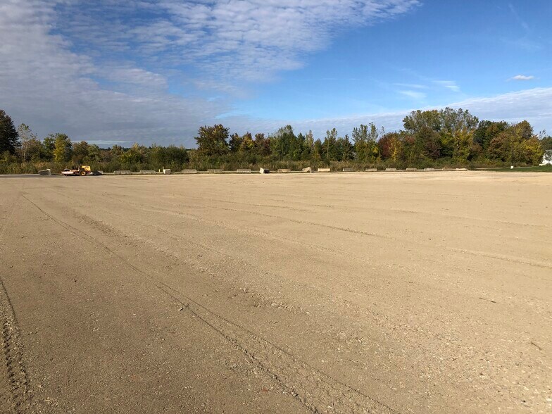 More Photos Of 53 Ayer Rd, Littleton Warehouse For Lease