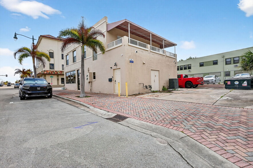More Photos Of 129 N 5th St, Fort Pierce Storefront Retail Residential For Sale