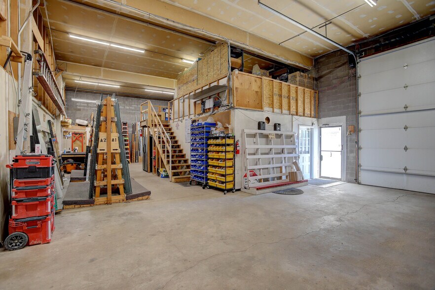More Photos Of 5985 Lamar St, Arvada Warehouse For Lease