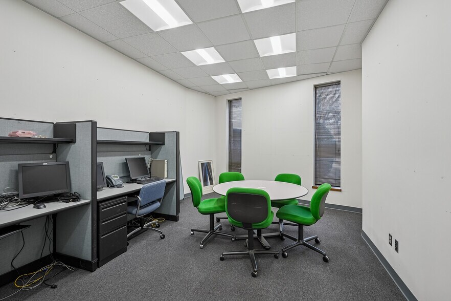 More Photos Of 380 Hillside Ave, Hillside Flex For Lease