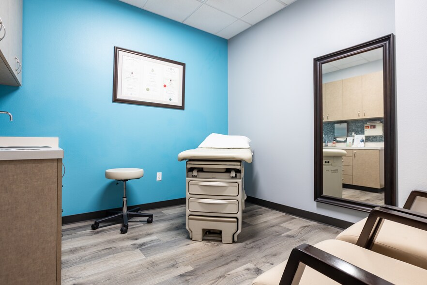More Photos Of 10672 Wexford St, San Diego Medical For Lease