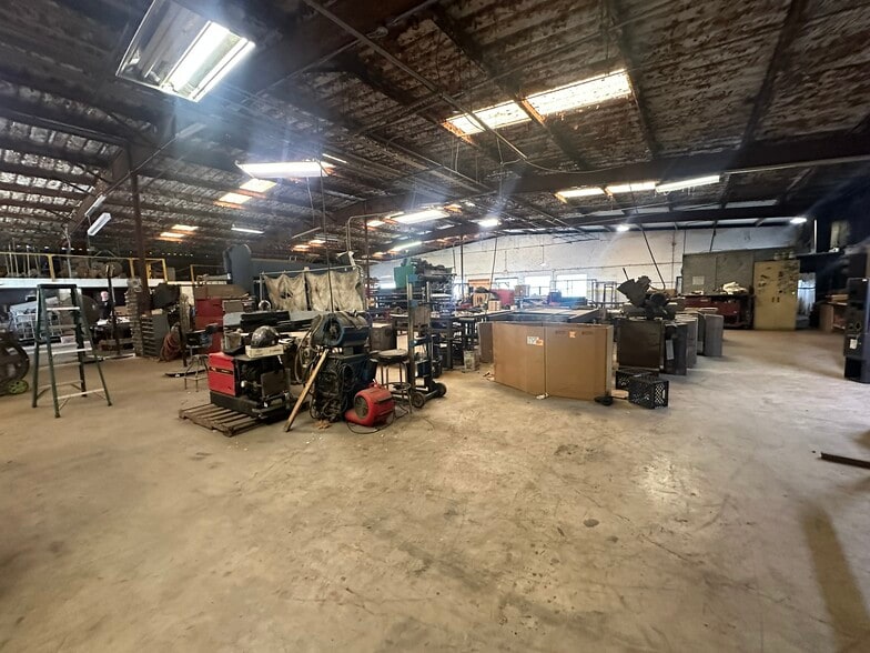 More Photos Of 18409 US Hwy 301, Dade City Warehouse For Sale