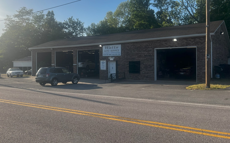 More Photos Of 204 2nd St NE, Burkeville Auto Repair For Sale