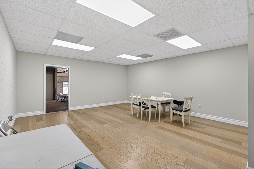 More Photos Of 6617 San Fernando Rd, Glendale Warehouse For Sale