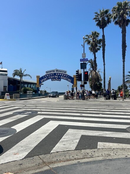 More Photos Of 1541-1551 Ocean Ave, Santa Monica Apartments For Lease