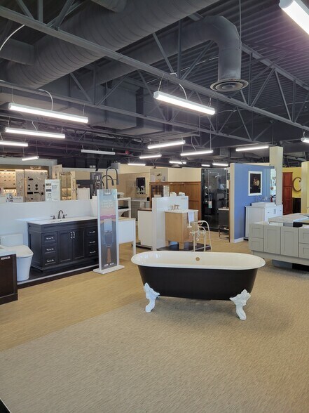 More Photos Of 1641 E Marlton Pike, Cherry Hill Showroom For Lease