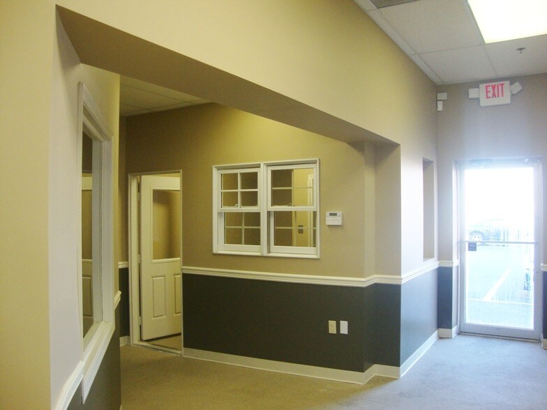 More Photos Of 801 N Salisbury Blvd, Salisbury Unknown For Lease
