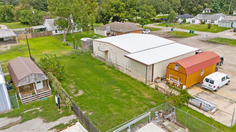 More Photos Of 915 Orange St, La Marque Office For Sale