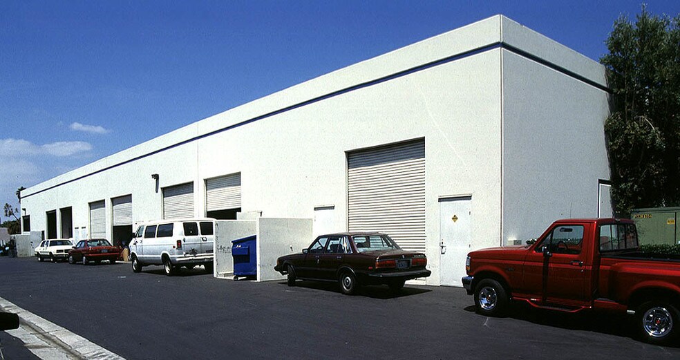 More Photos Of 12610 WESTMINSTER Ave, Garden Grove Light Manufacturing For Lease