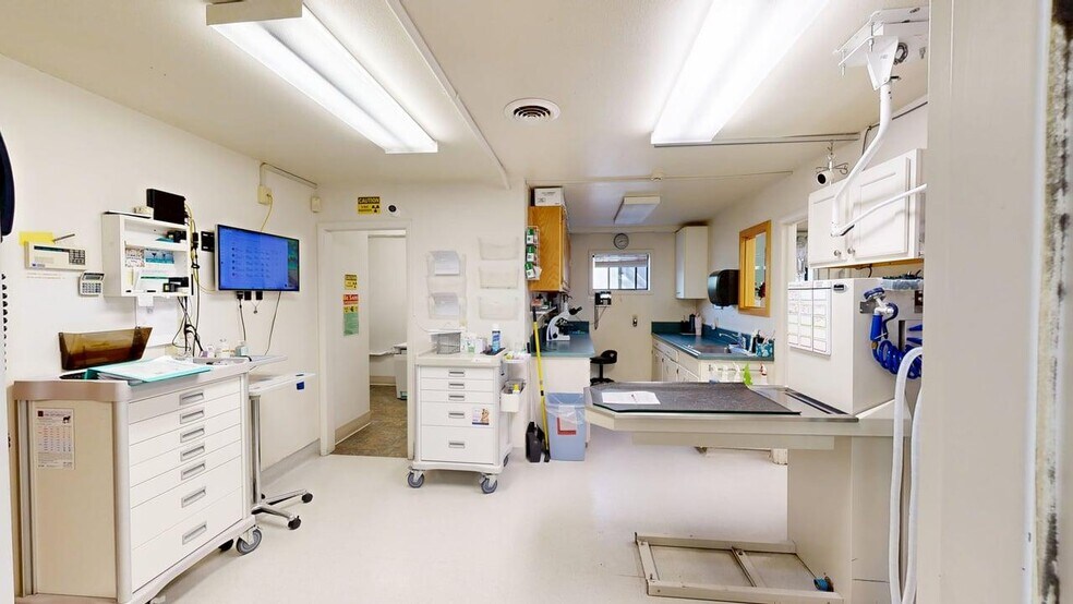 More Photos Of 1321 N 27th St, Billings Medical For Sale